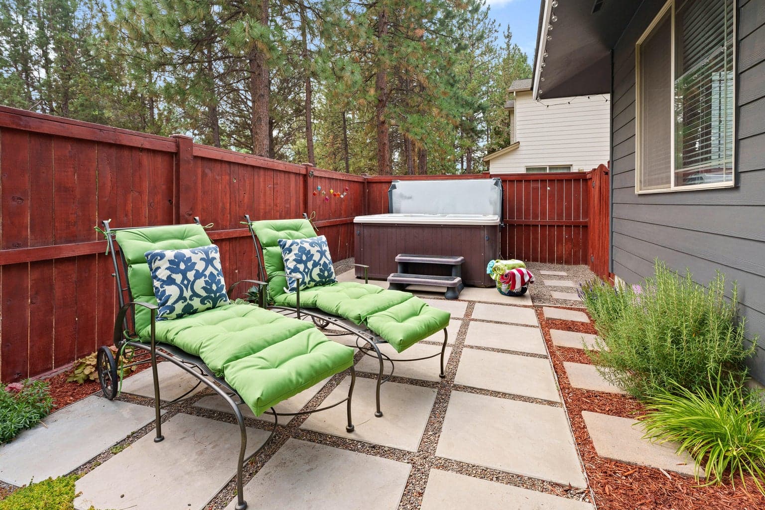 Photo of 137 NW Outlook Vista Drive 39 of 47