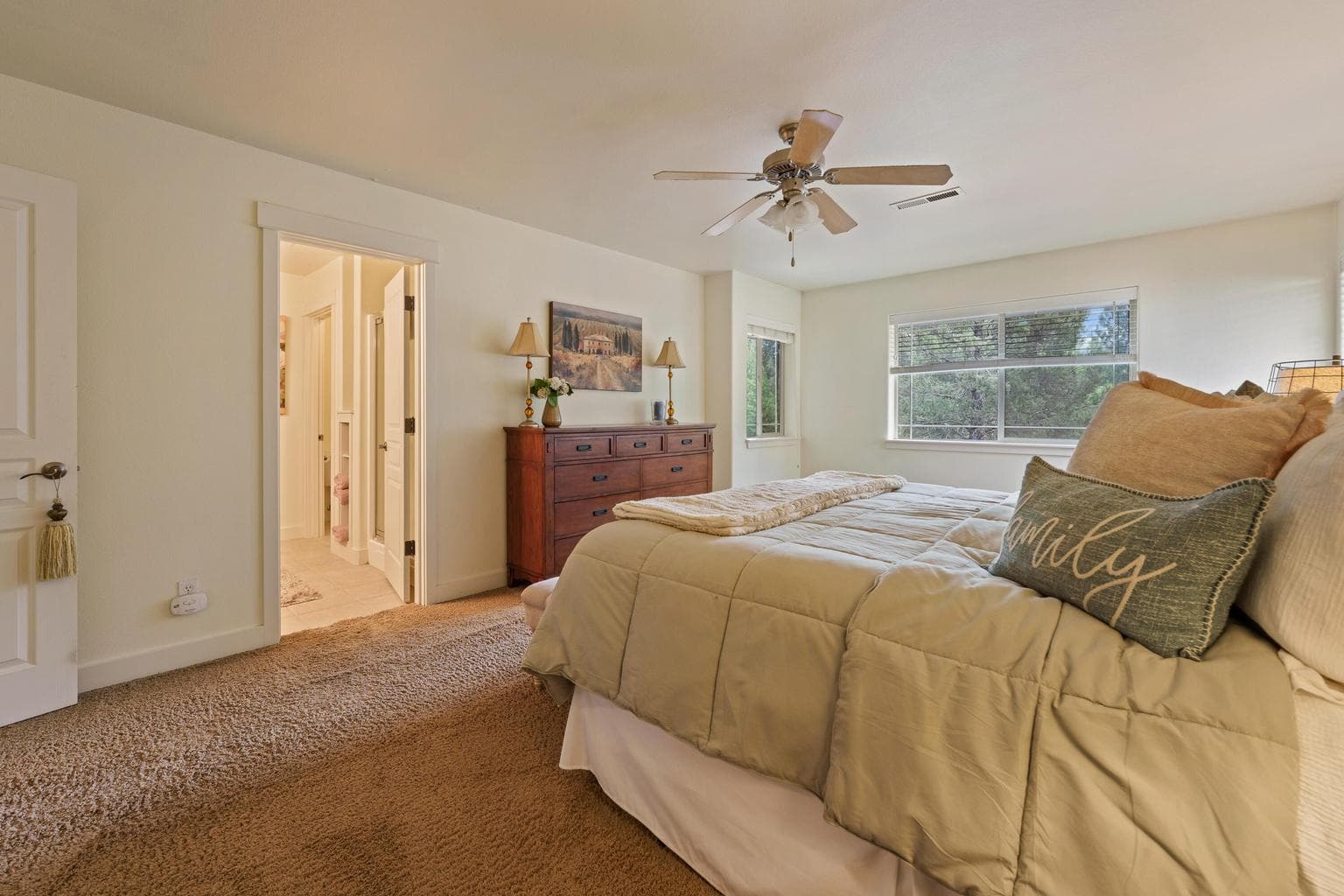 Photo of 137 NW Outlook Vista Drive 24 of 47
