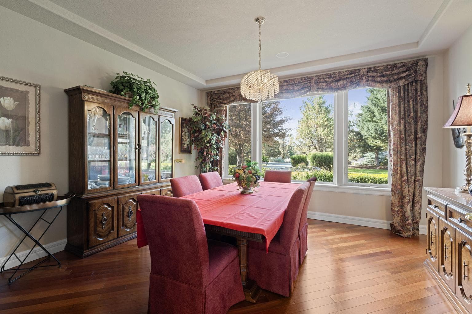 formal dining room