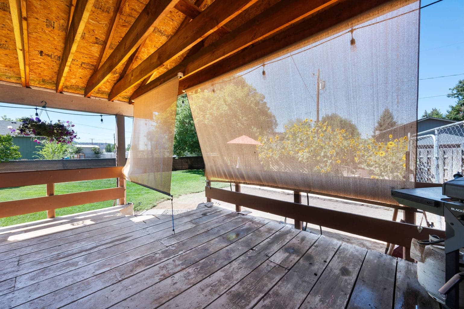 Photo of 775 SE Juniper Street 27 of 34