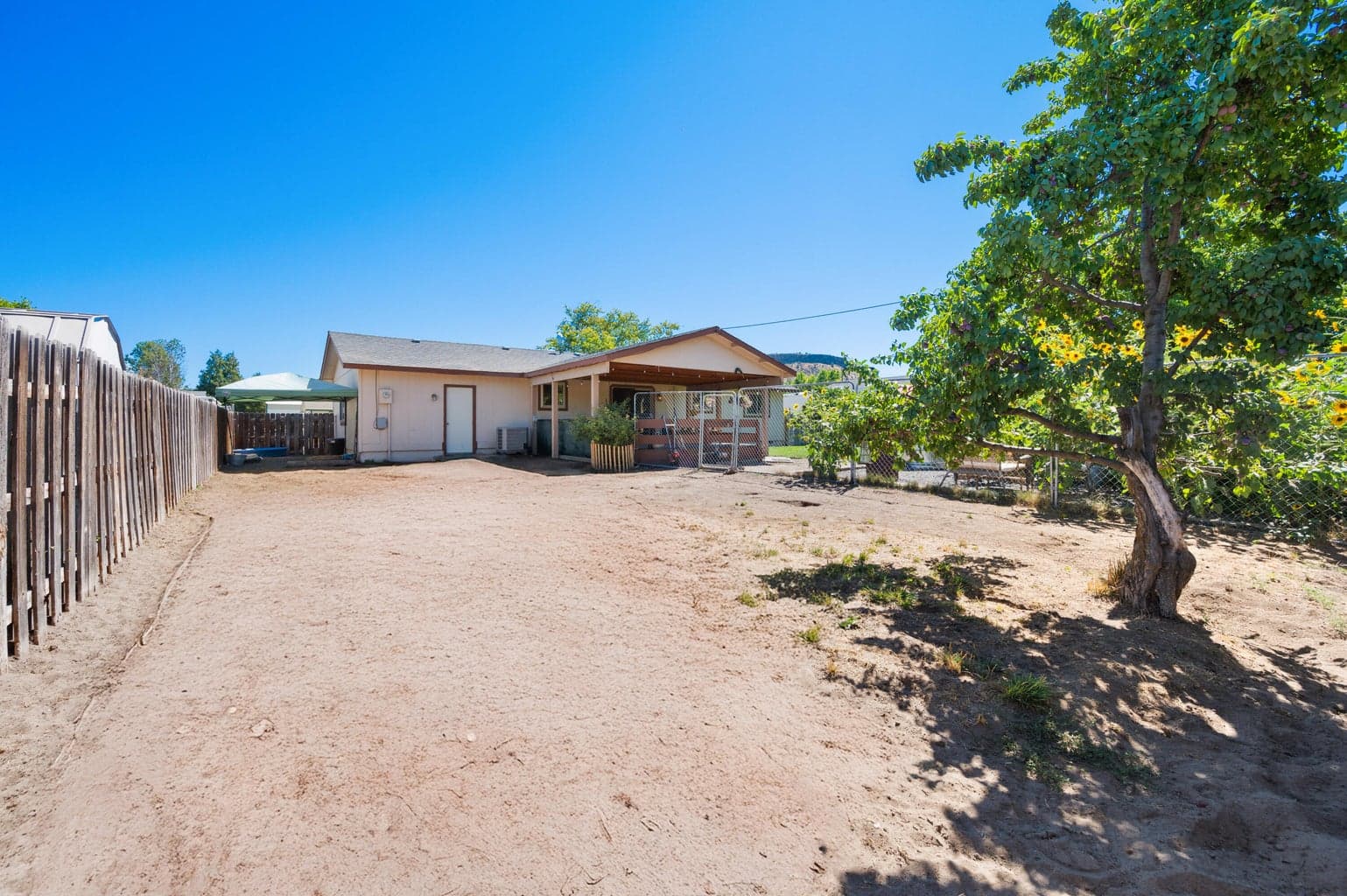 Photo of 775 SE Juniper Street 34 of 34