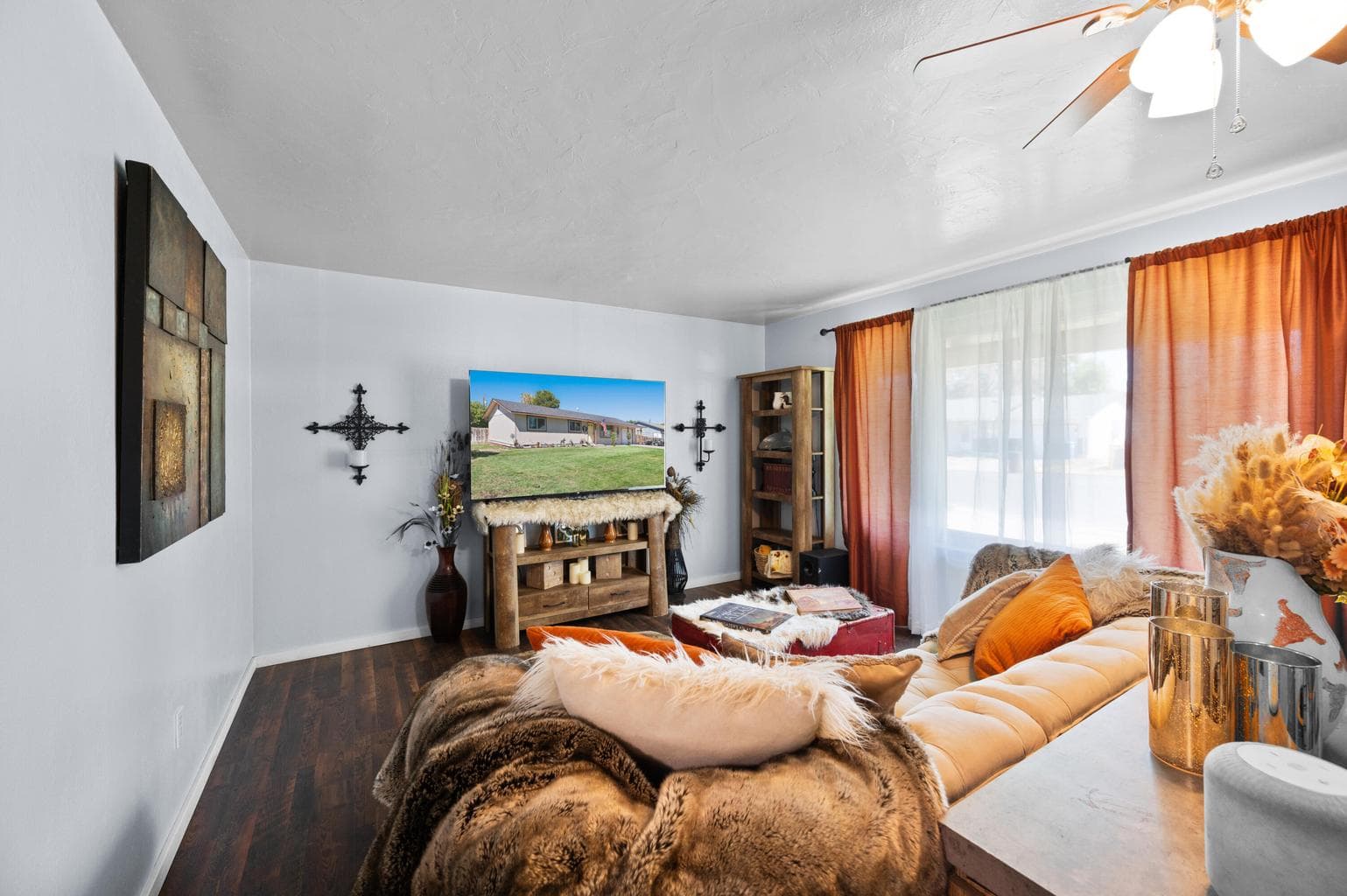 Photo of 775 SE Juniper Street 11 of 34