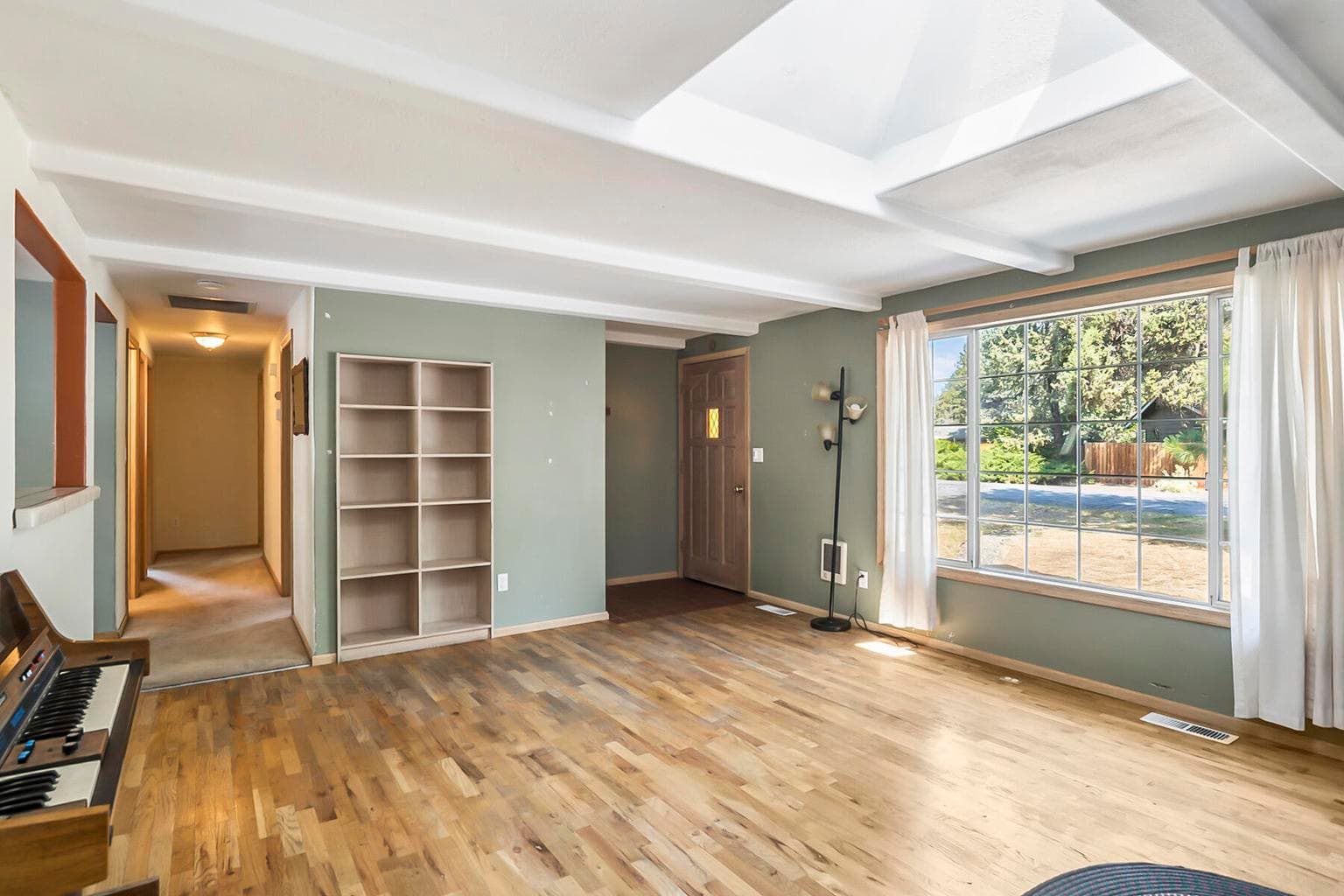 Photo of 1115 NE Burnside Avenue 7 of 42
