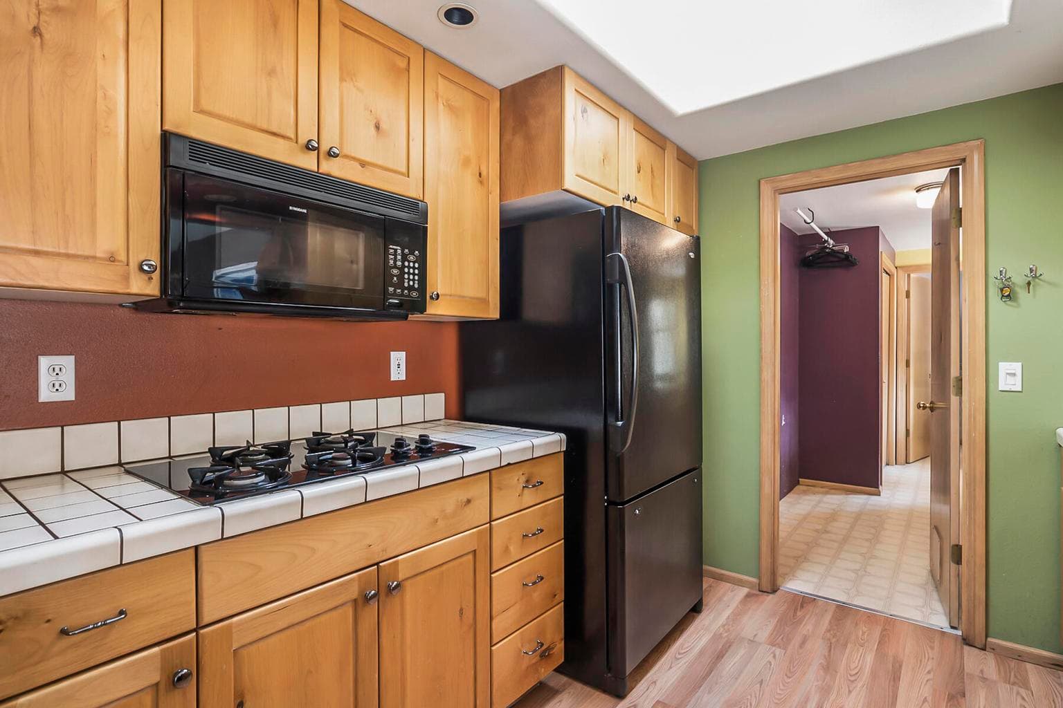 Photo of 1115 NE Burnside Avenue 11 of 42