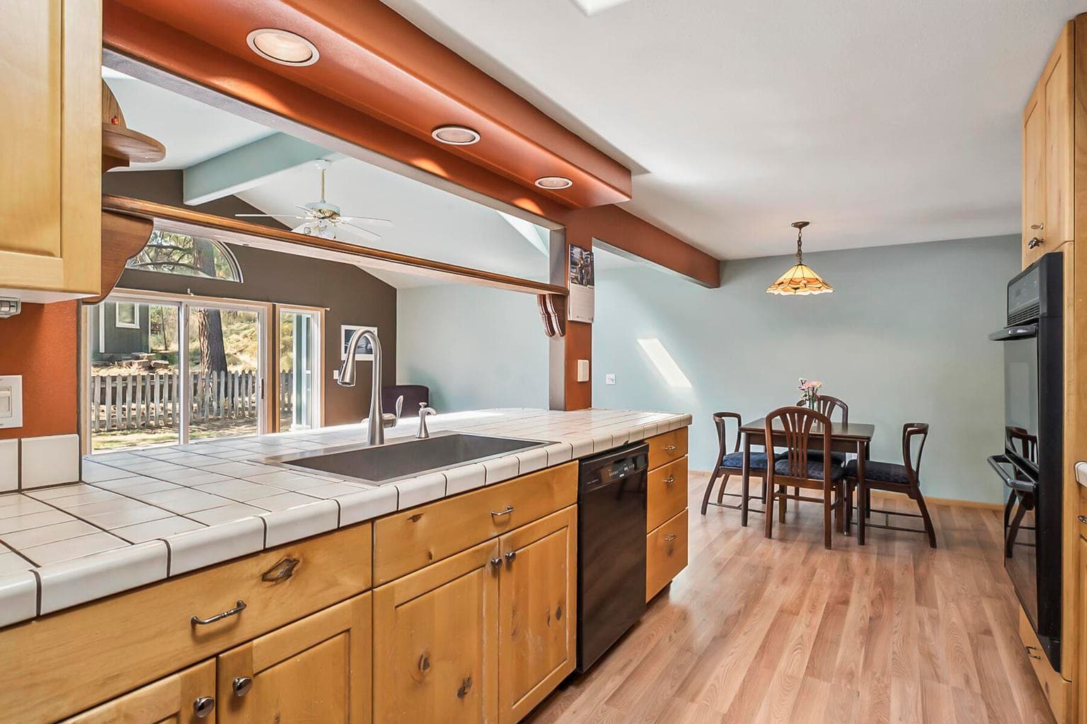 Photo of 1115 NE Burnside Avenue 13 of 42