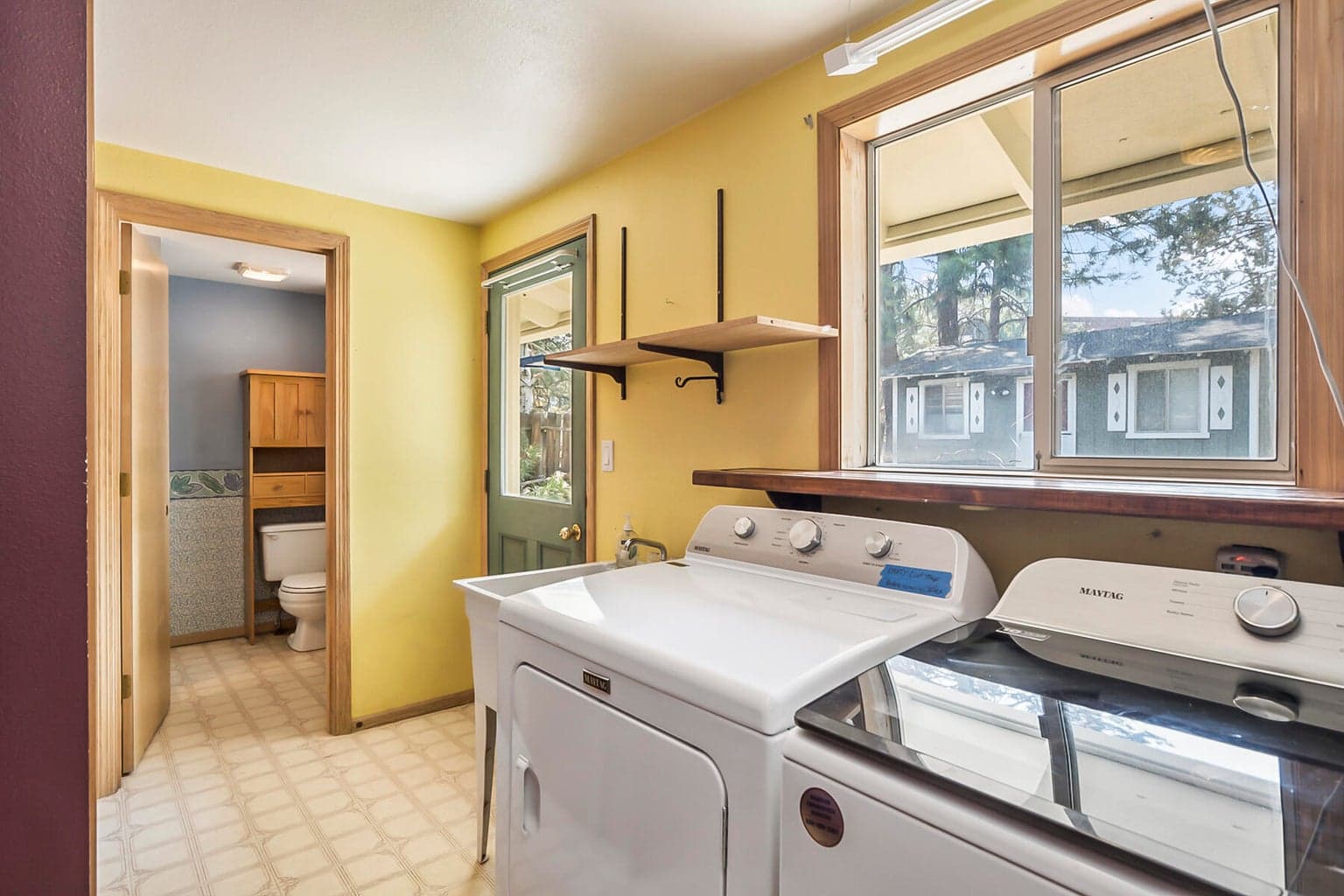 Photo of 1115 NE Burnside Avenue 17 of 42