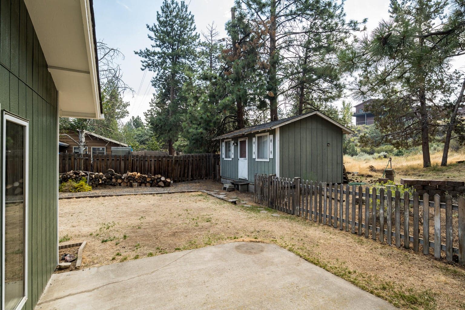 Photo of 1115 NE Burnside Avenue 36 of 42