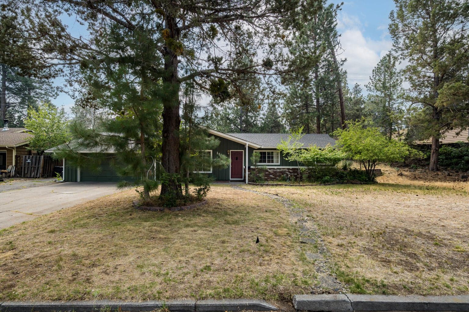 Photo of 1115 NE Burnside Avenue 38 of 42