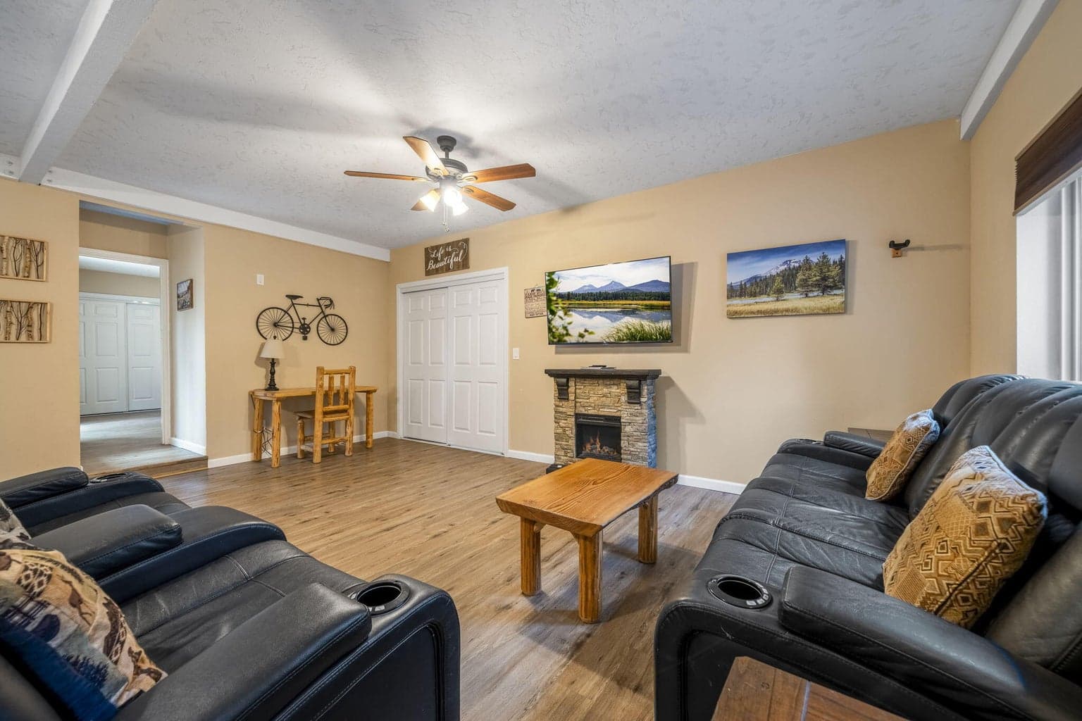 Photo of 56992 Fawn Lane 12 of 31