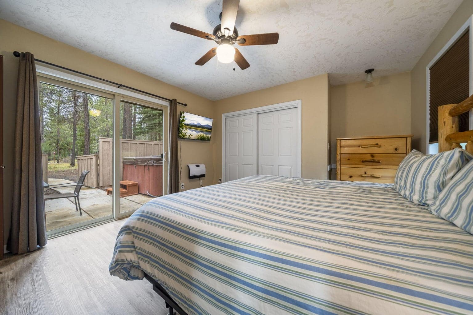Photo of 56992 Fawn Lane 16 of 31