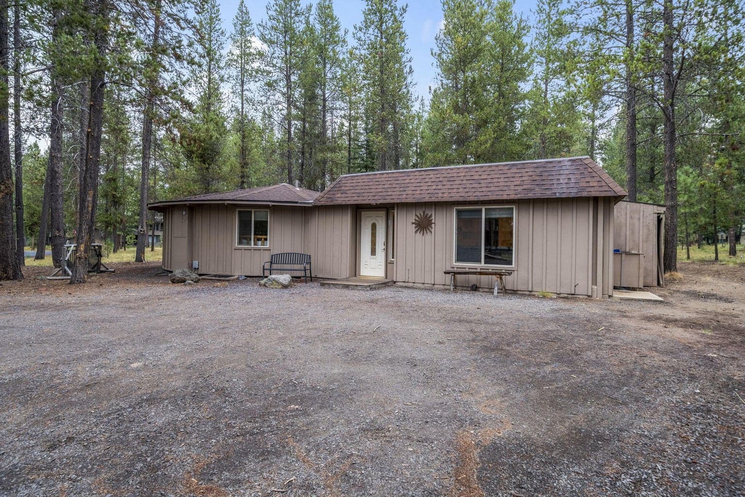 Photo of 56992 Fawn Lane 27 of 31