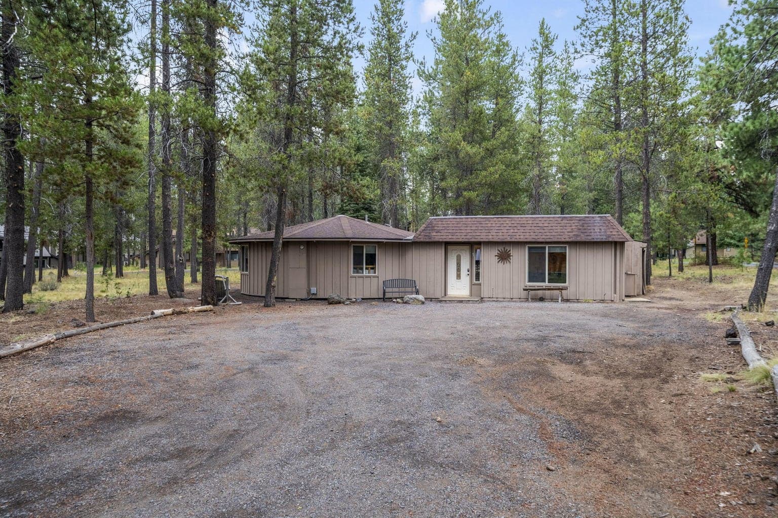 Photo of 56992 Fawn Lane 28 of 31