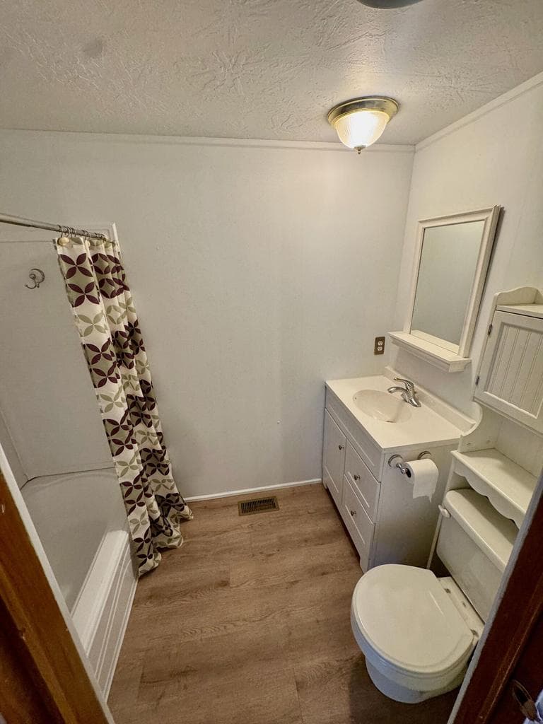 Photo of 19124 River Woods Drive 35 of 41