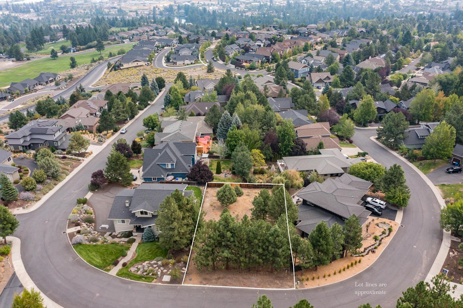 Photo of 653 Powell Butte 1 of 14