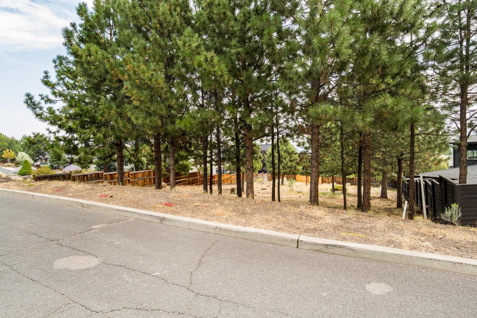 Photo of 653 Powell Butte 5 of 14