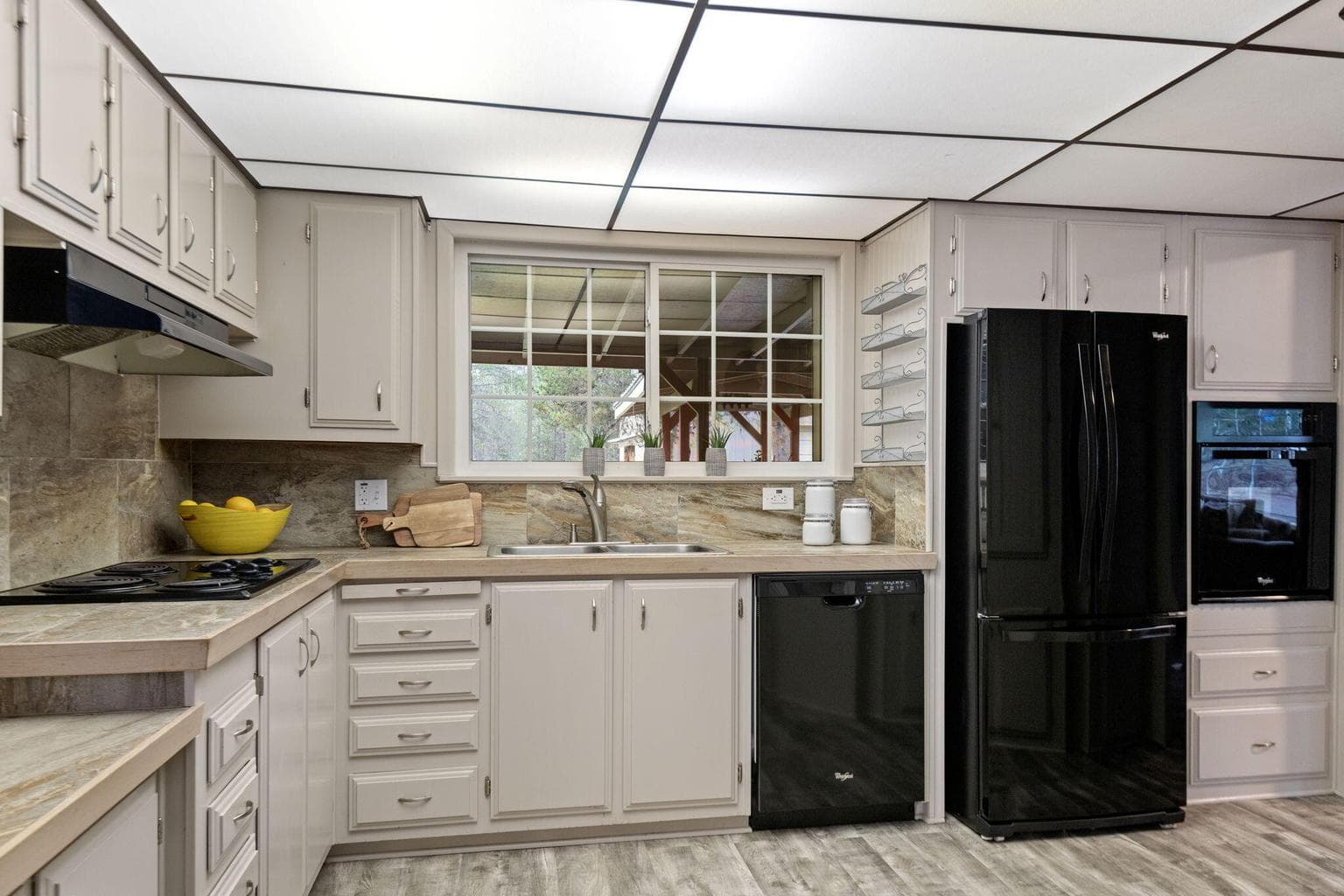 Photo of 53425 Brooktrout Court 9 of 29