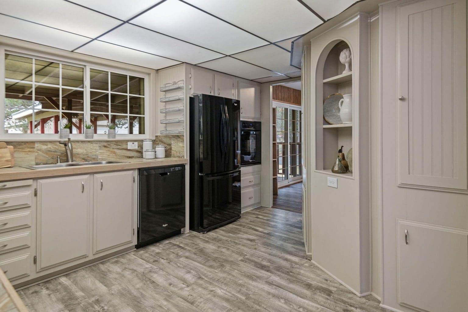 Photo of 53425 Brooktrout Court 10 of 29