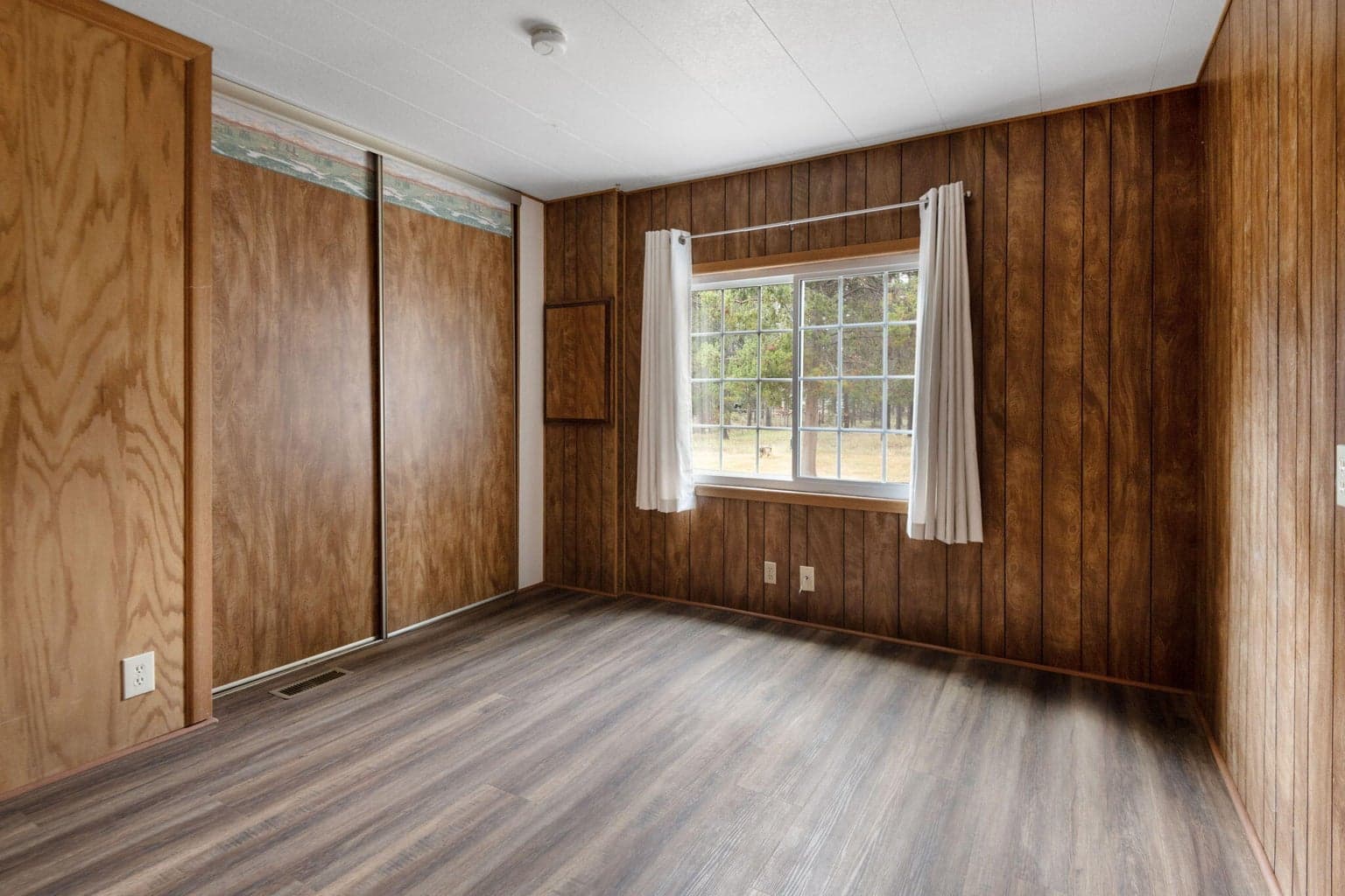Photo of 53425 Brooktrout Court 19 of 29