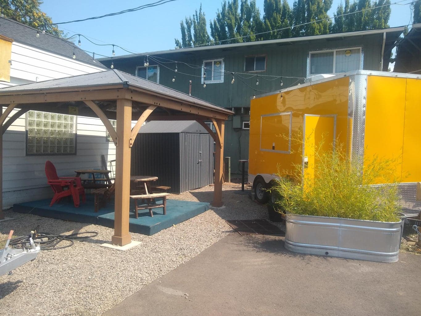 Photo of 719 Bennett 2 of 19