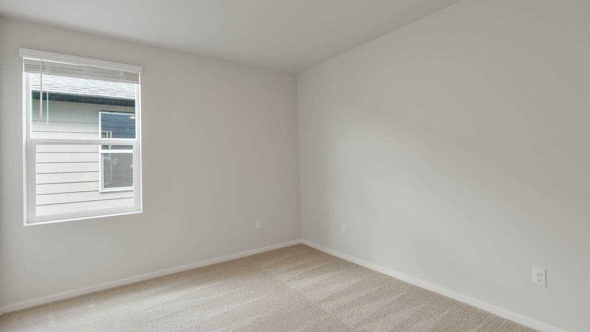 Photo of 61168 Splendor Lane 16 of 27