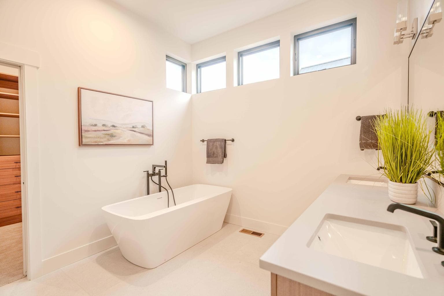 Photo of 3227 NW Strickland Way 22 of 43