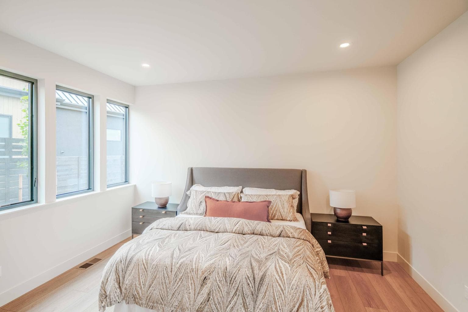 Photo of 3227 NW Strickland Way 20 of 43