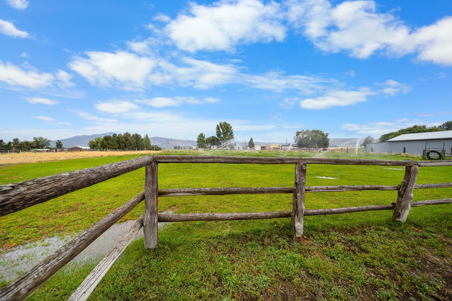 Photo of 4545 NW Charles Road 11 of 26