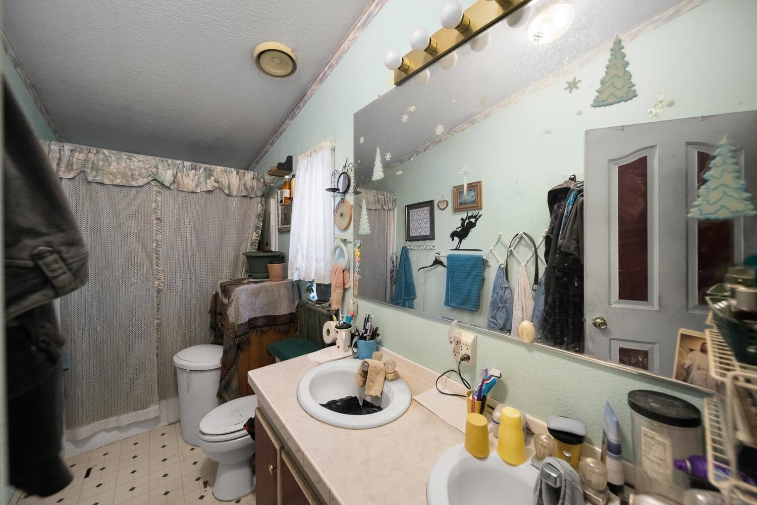 Photo of 4545 NW Charles Road 25 of 26
