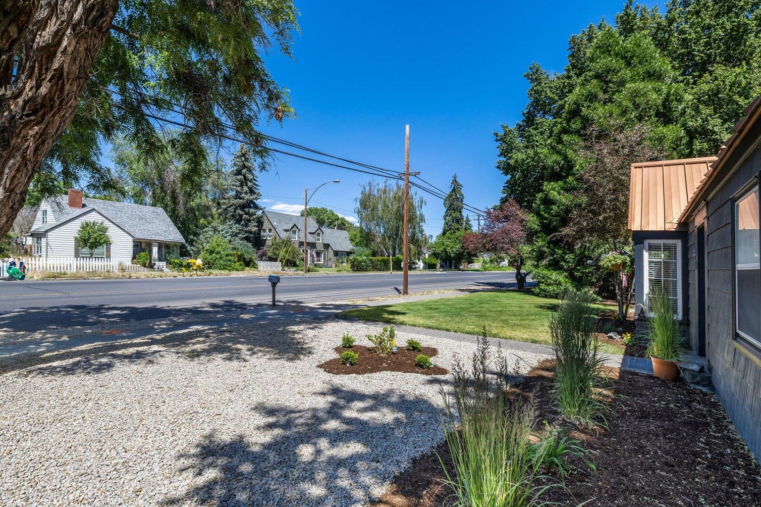 Photo of 844 3rd 4 of 49