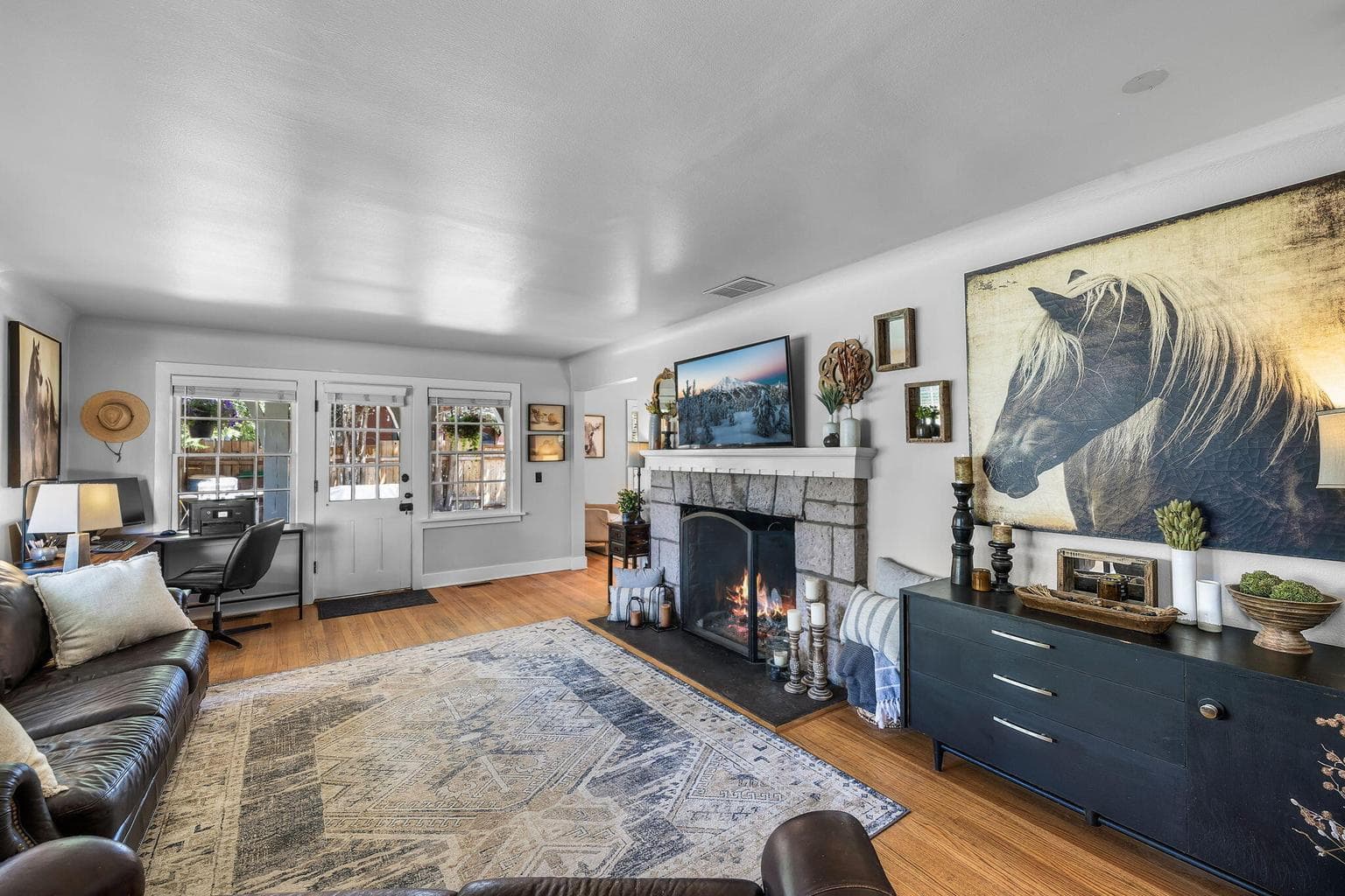 Photo of 844 3rd 5 of 49