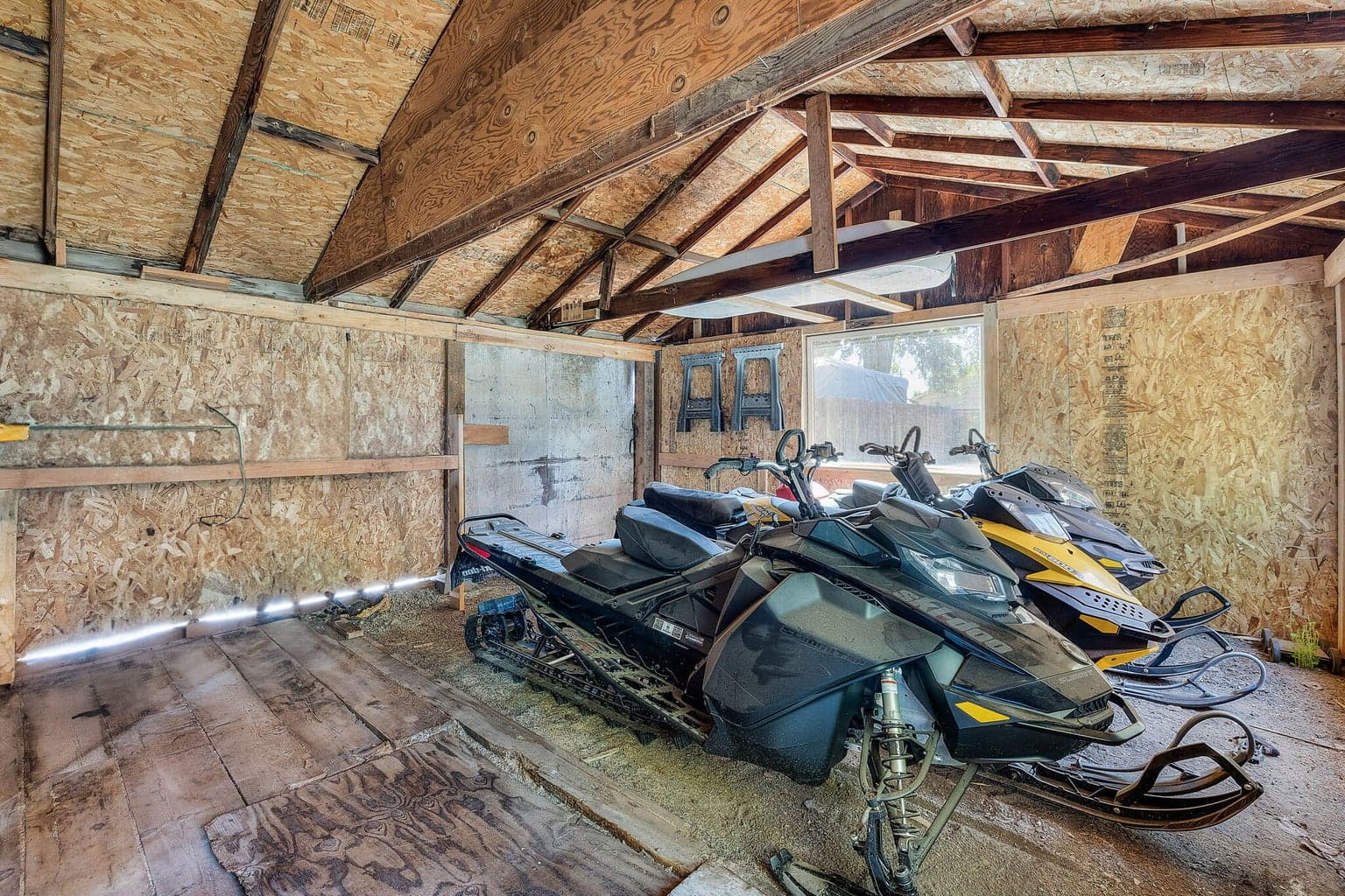 Photo of 844 NE 3rd Street 38 of 49