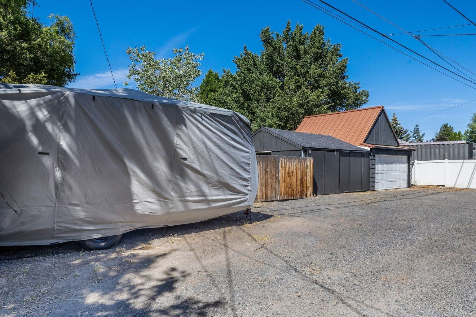 Photo of 844 NE 3rd Street 39 of 49
