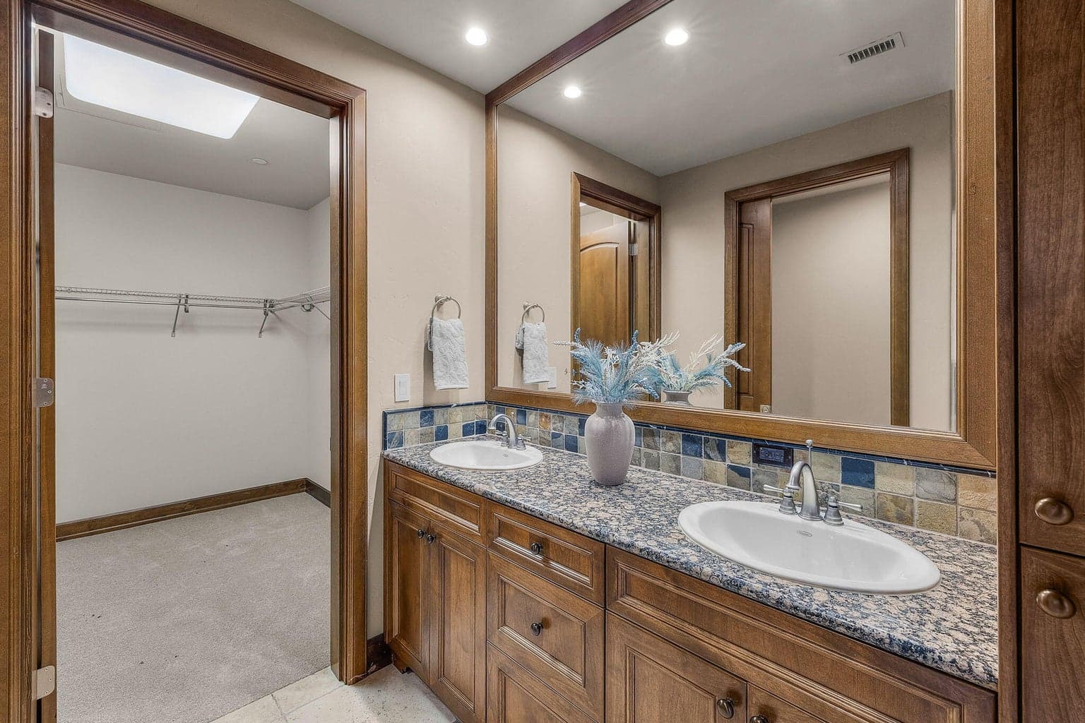 Photo of 363 SW Bluff Drive 29 of 41