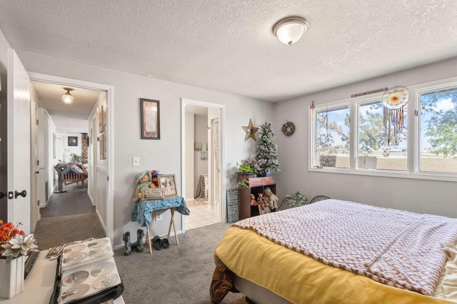 Photo of 2335 SW Bowers Drive 13 of 42