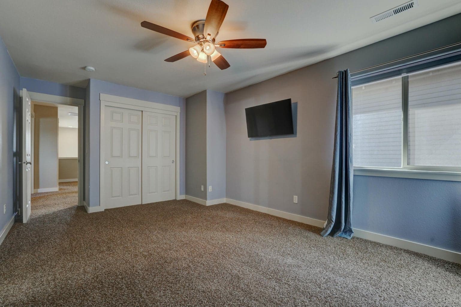 Photo of 61257 Bronze Meadow Lane 13 of 47