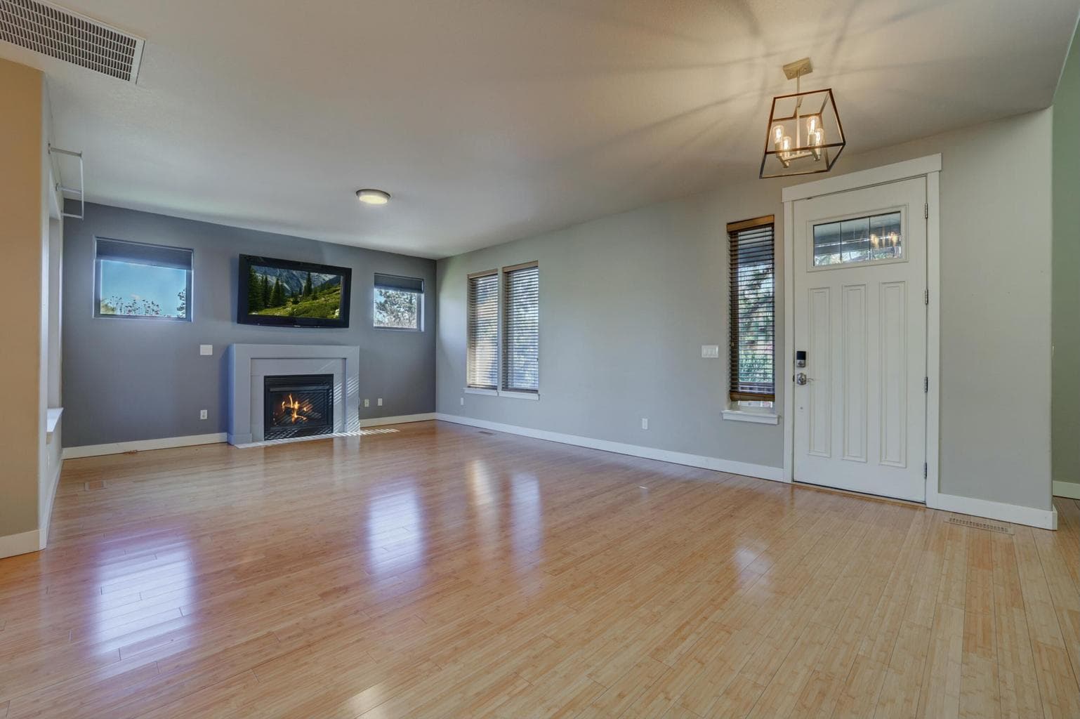 Photo of 61257 Bronze Meadow Lane 21 of 47