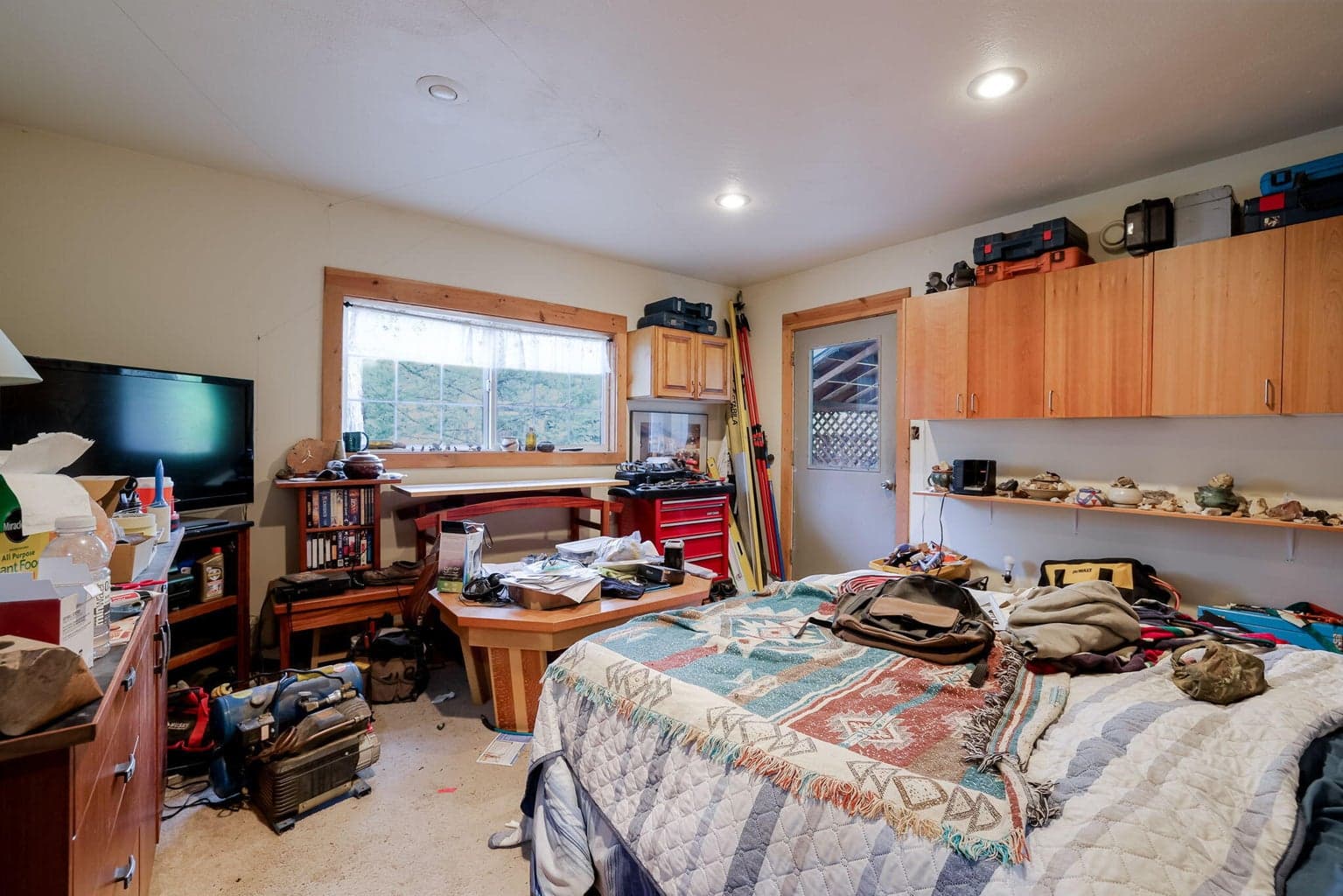 Photo of 16076 Elkhorn Lane 21 of 39