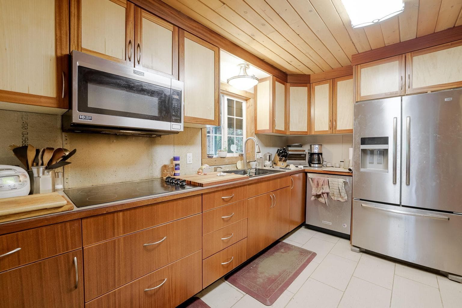Photo of 16076 Elkhorn Lane 13 of 39