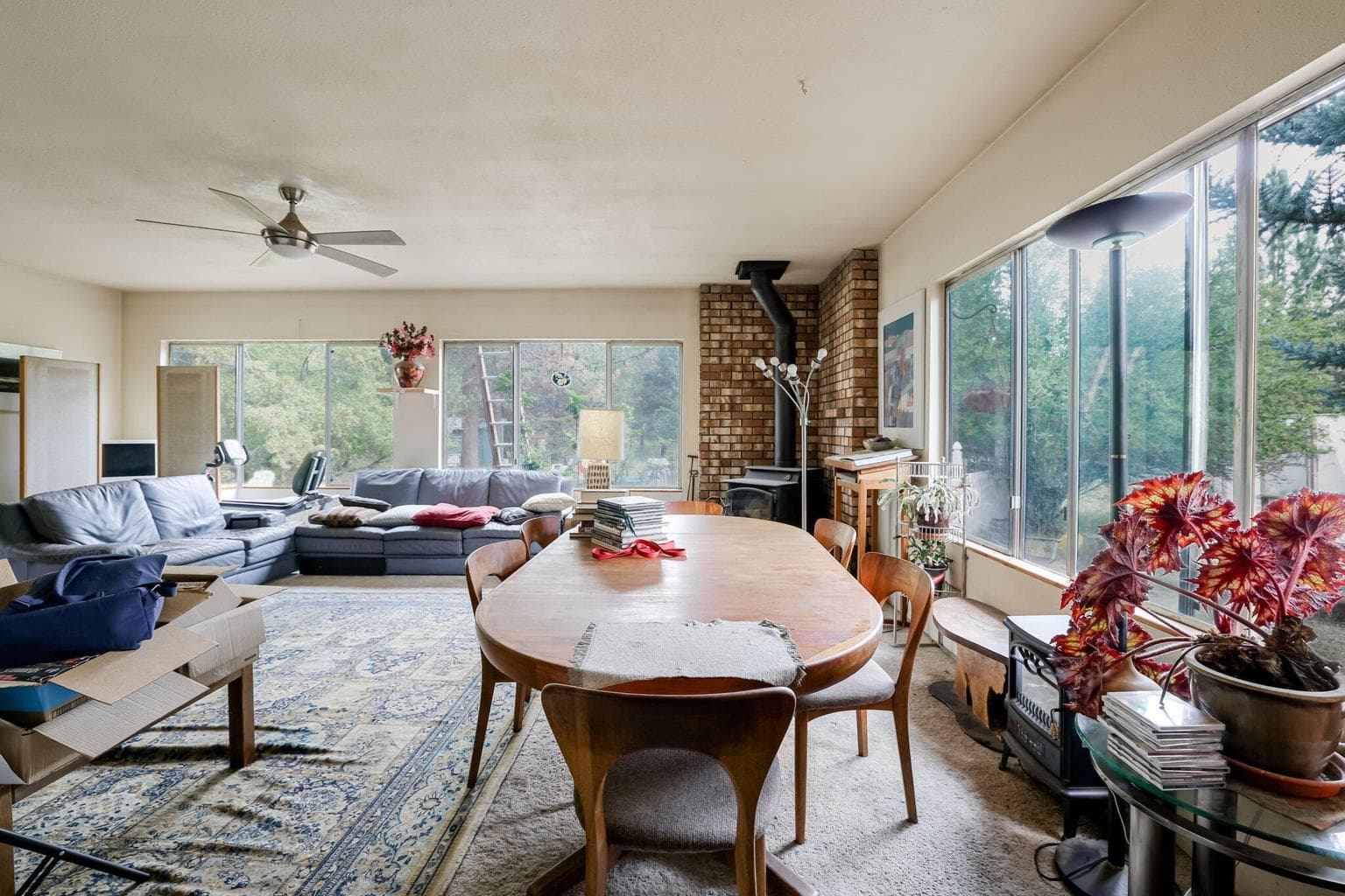 Photo of 16076 Elkhorn Lane 6 of 39