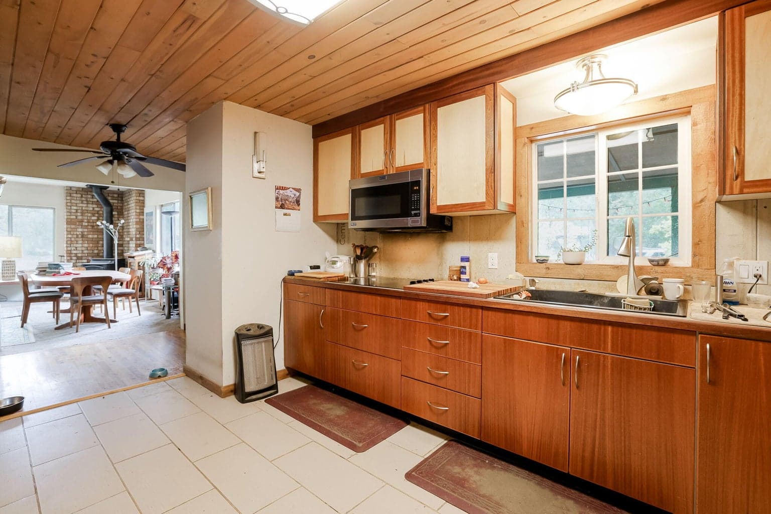 Photo of 16076 Elkhorn Lane 11 of 39