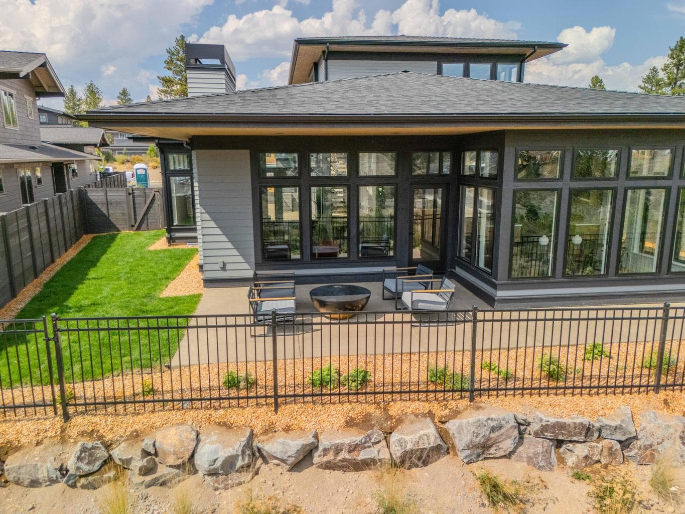 Photo of 3227 Strickland 5 of 43