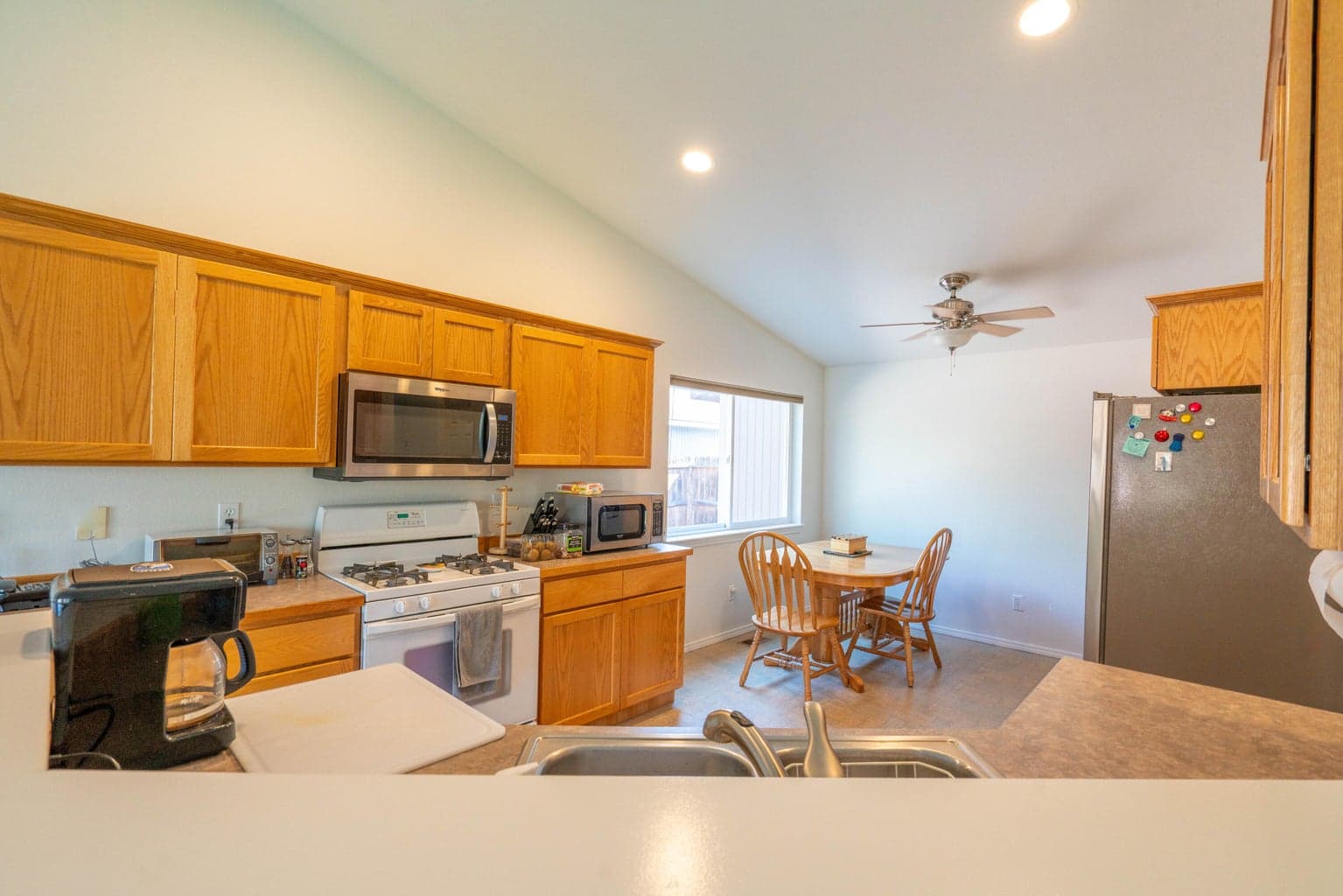 Photo of 2121 NW 20th Court 8 of 40