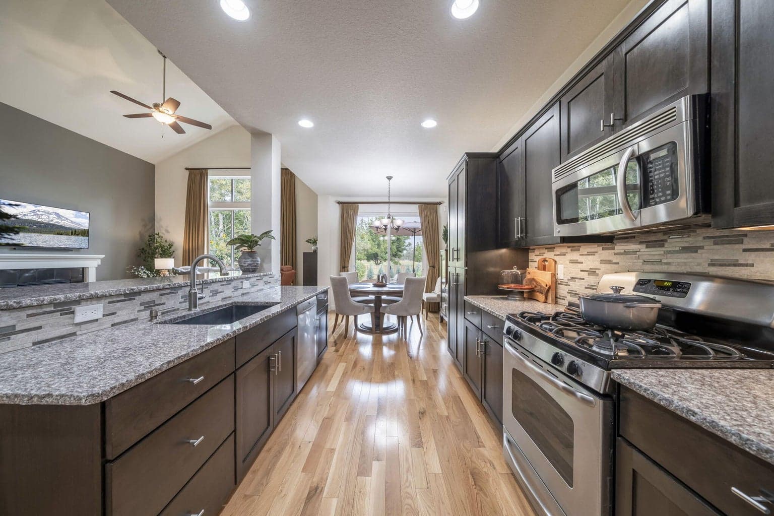 Photo of 2951 SW 50th Court 12 of 63