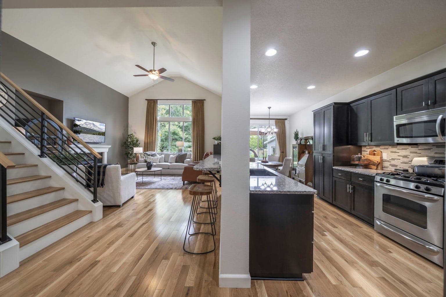 Photo of 2951 SW 50th Court 17 of 63