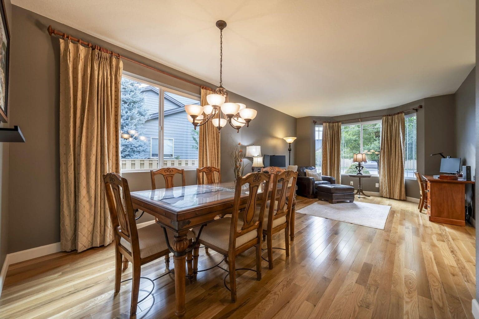 Photo of 2951 SW 50th Court 25 of 63