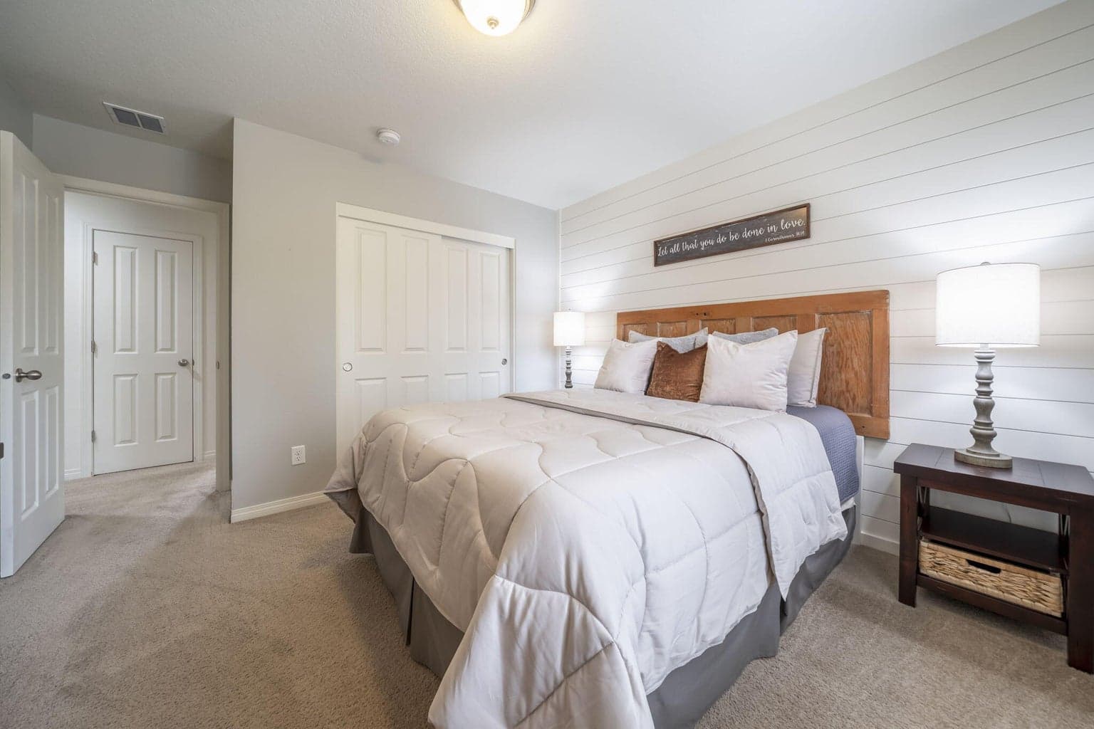 Photo of 2951 SW 50th Court 39 of 63