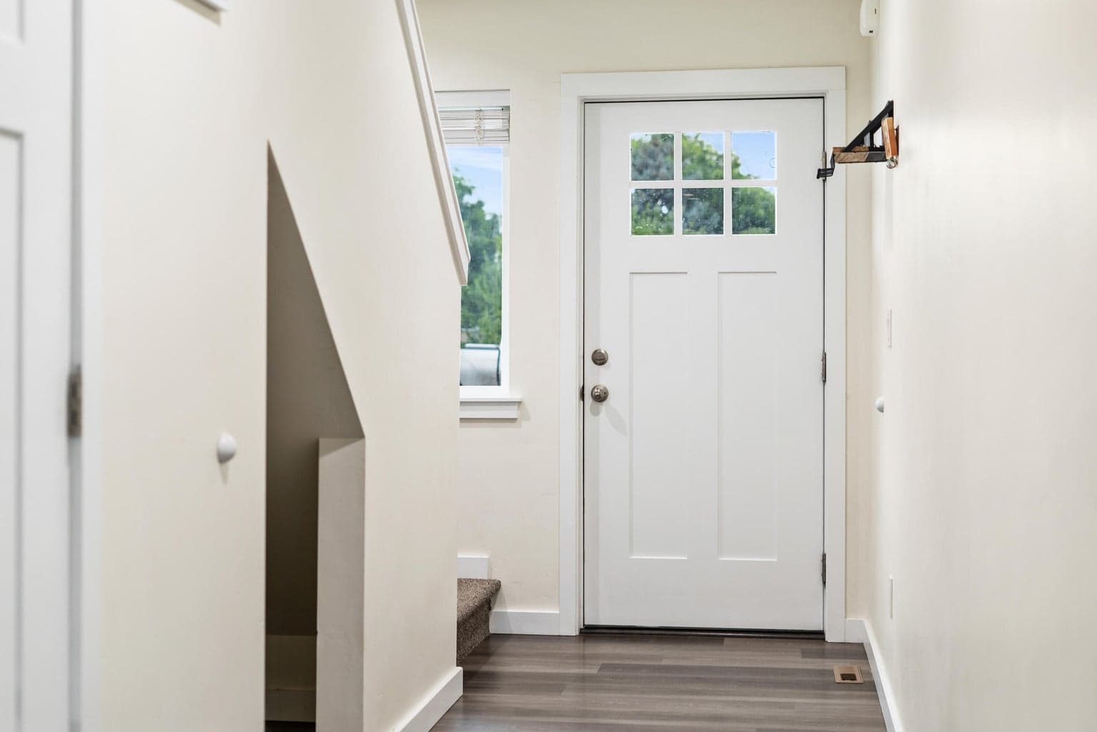 Photo of 847 6th 4 of 41