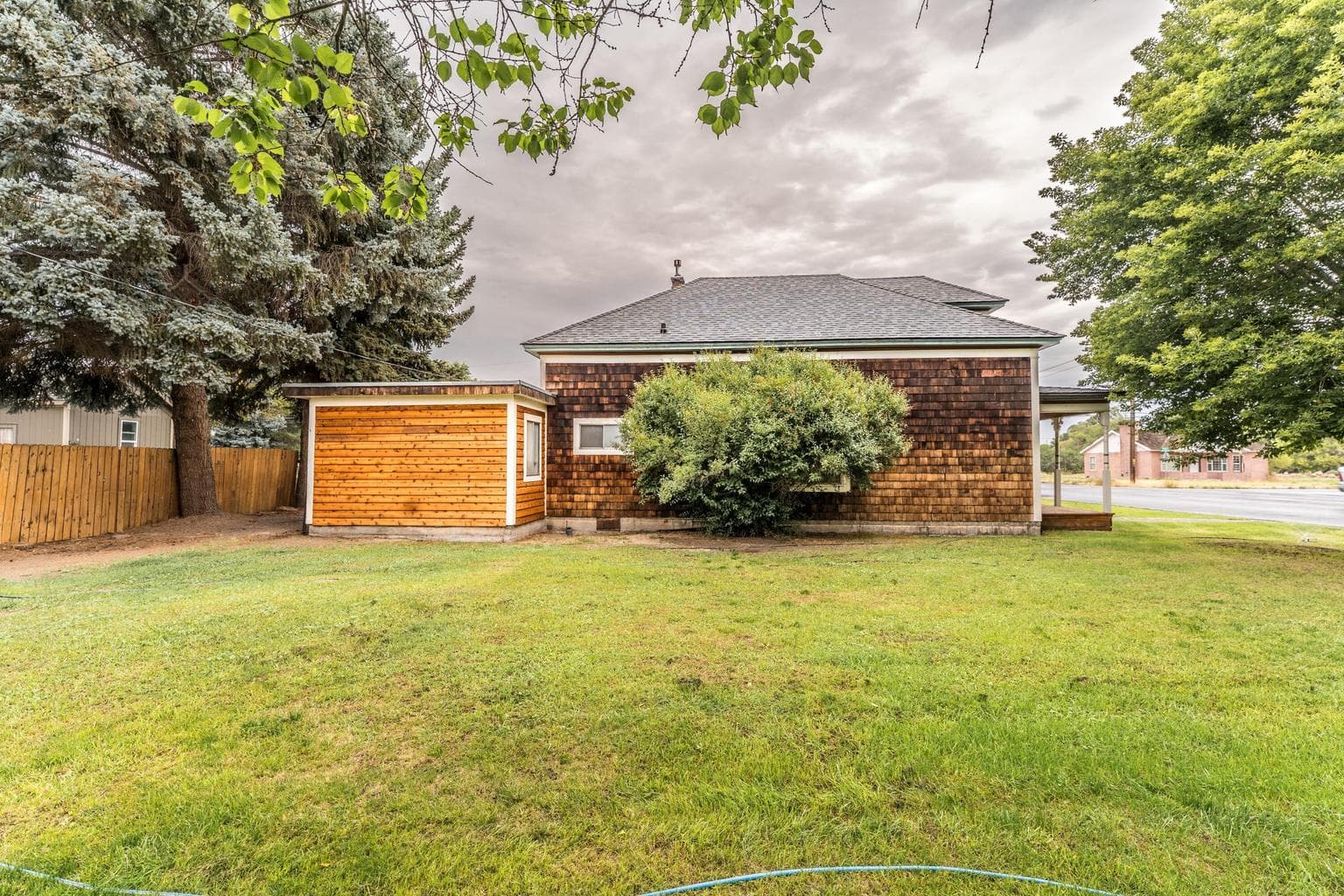 Photo of 493 NW Deer Street 19 of 22