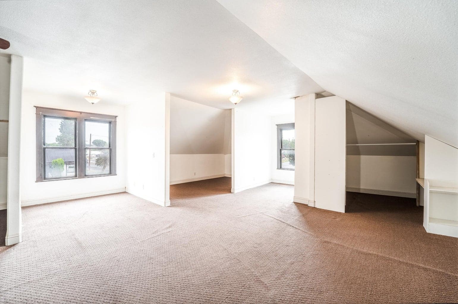 Bedroom/ Office Bonus Room