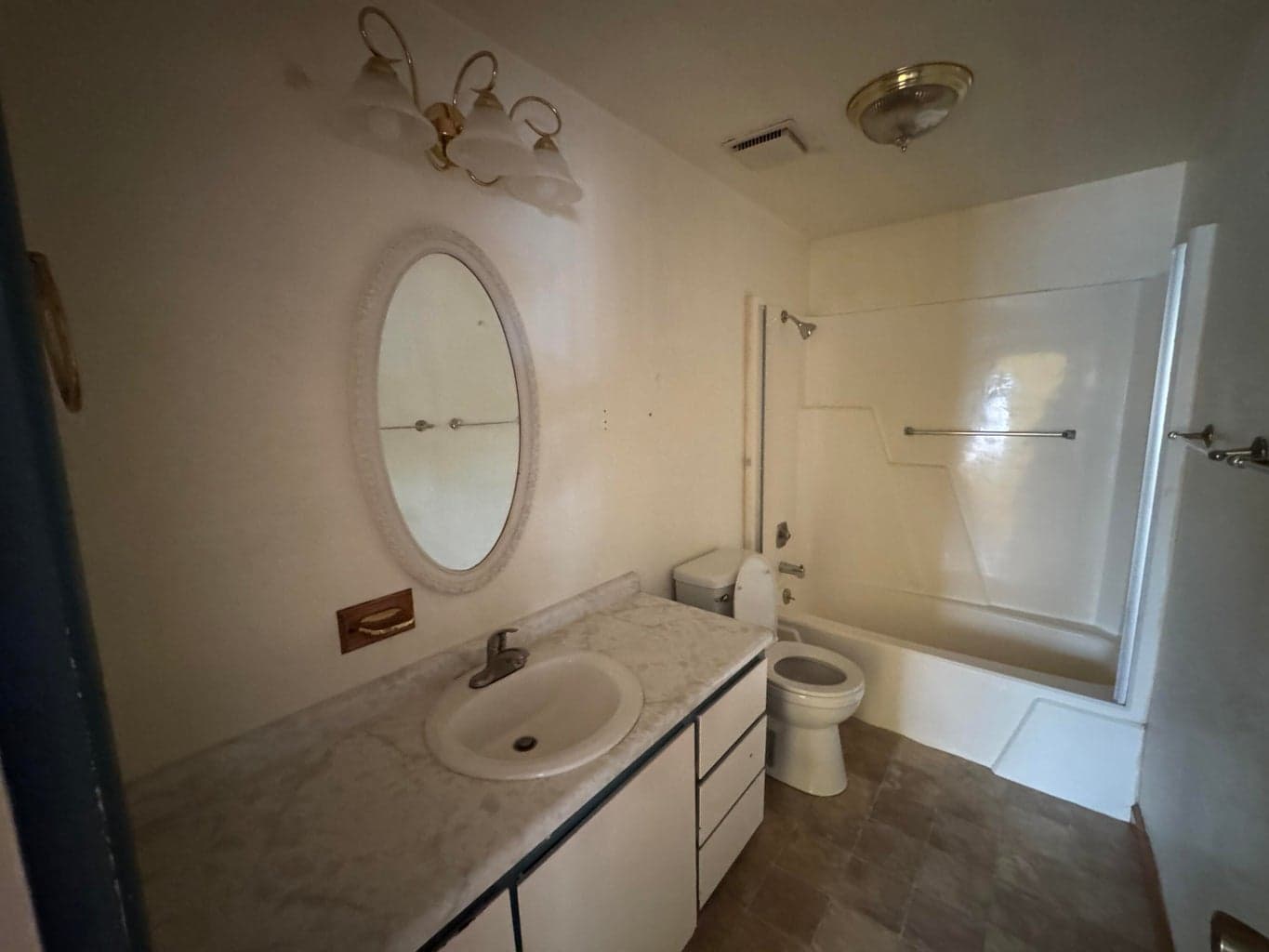 Photo of 1234 NW 9th Street 17 of 33